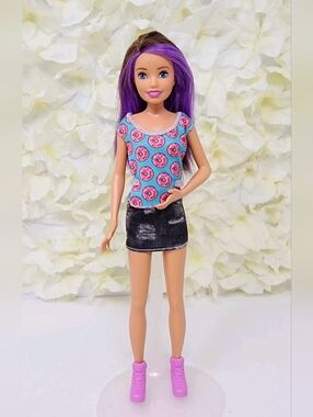 🎀 Mattel Barbie Skipper Babysitters Inc Doll Purple Streaks Teen Kid Cute